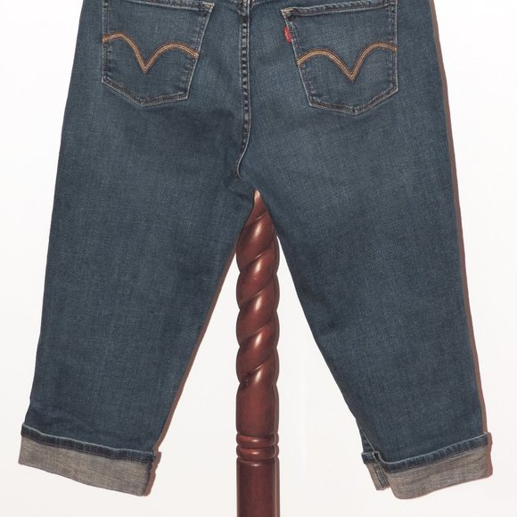 Levi's 515 Cuffed Denim Capris - Picture 7 of 7